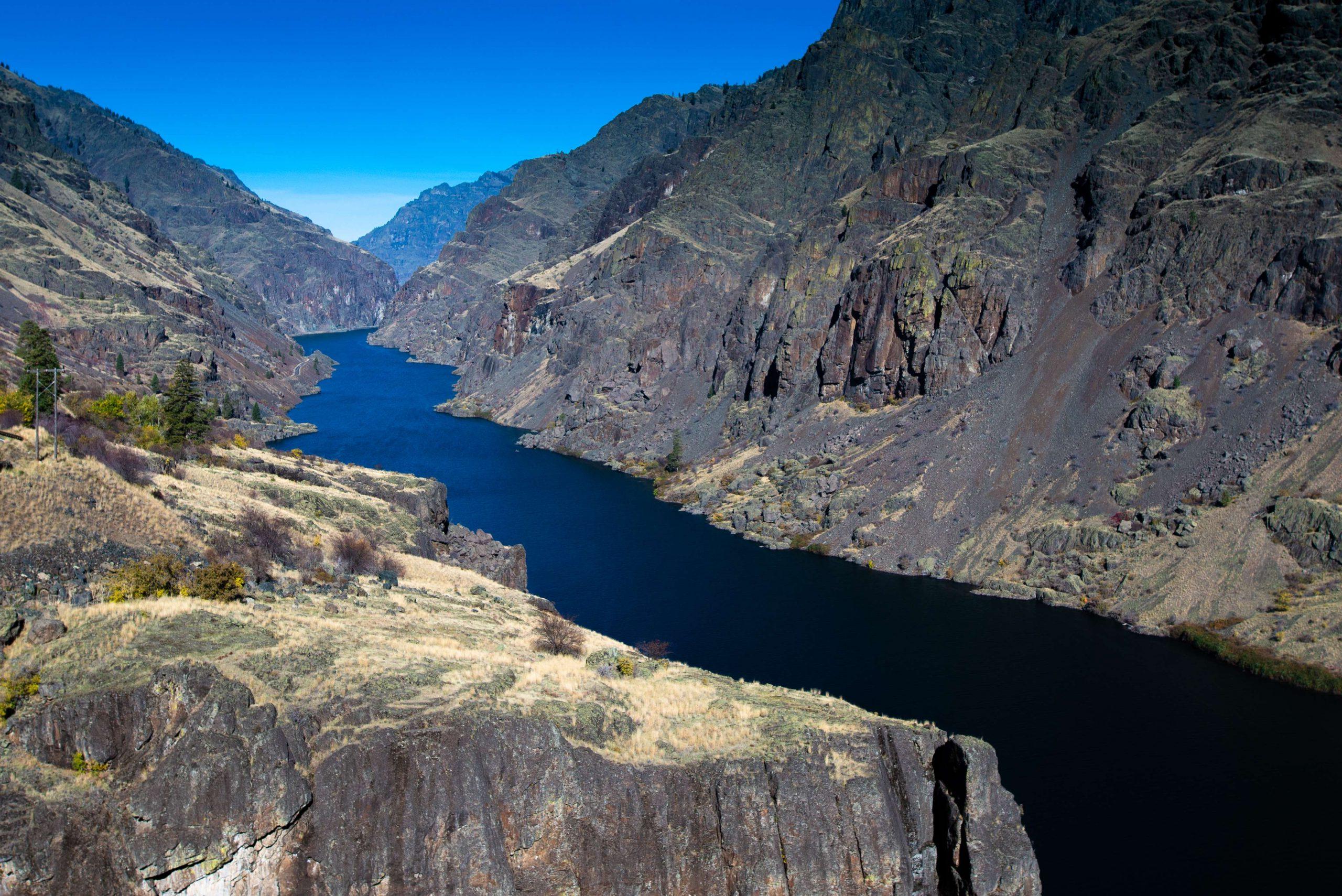 Scenic photo of Hells Canyon in early fall